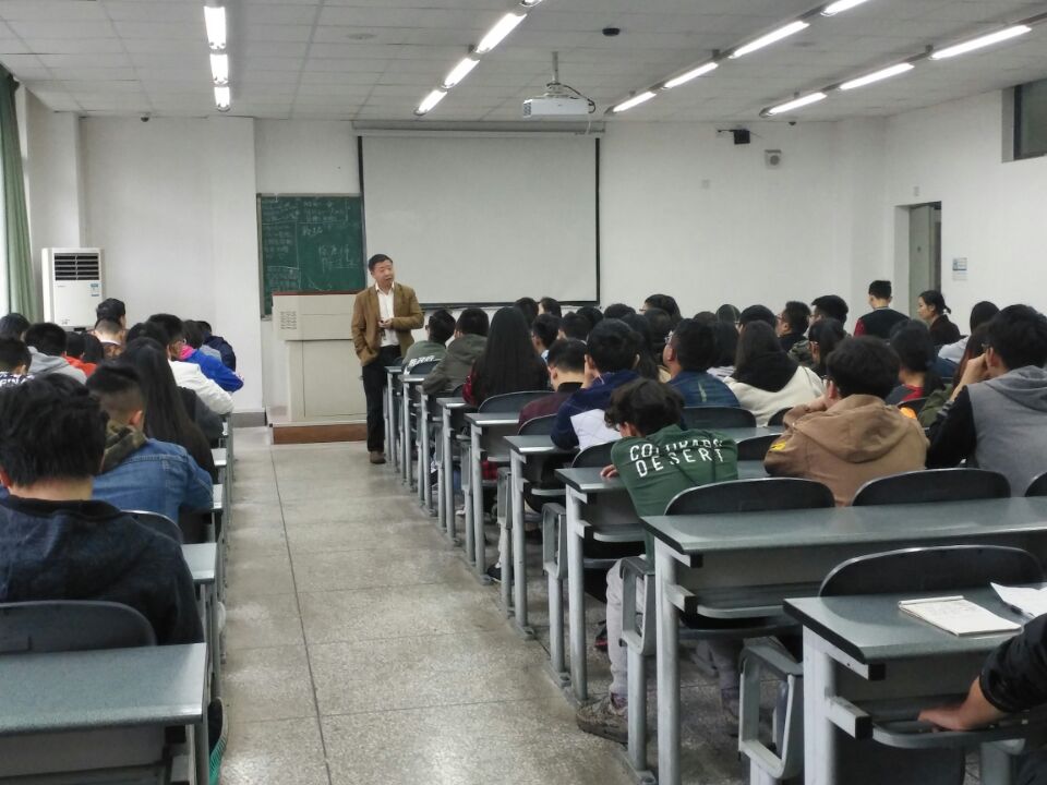 新葡的京集团8814召开本科生学分积欠暨学业预警会议