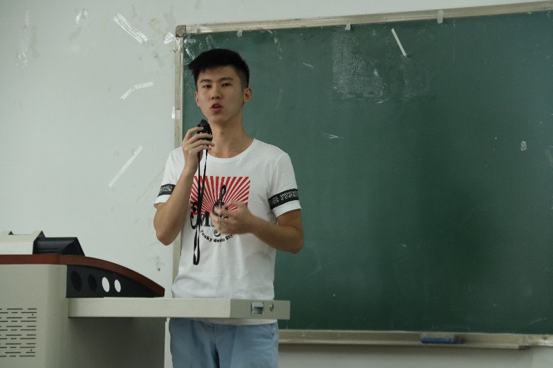新葡的京集团88142017暑期社会实践分队队长培训会顺利召开