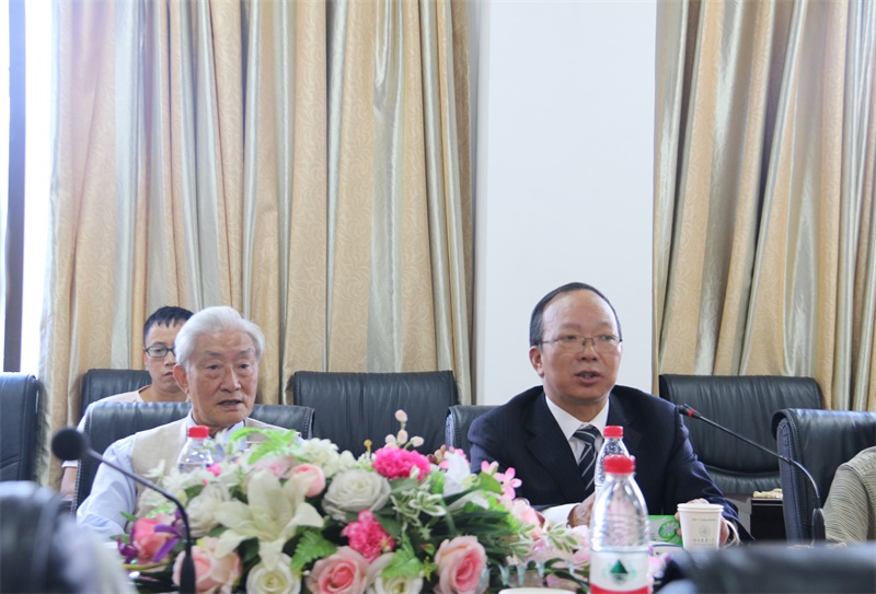 “美好记忆”——新葡的京集团8814校友师生座谈会举行
