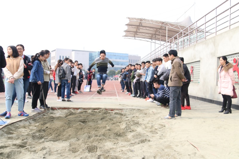 青春飞扬 活力四射 ——新葡的京集团8814第二届运动会彰显风采