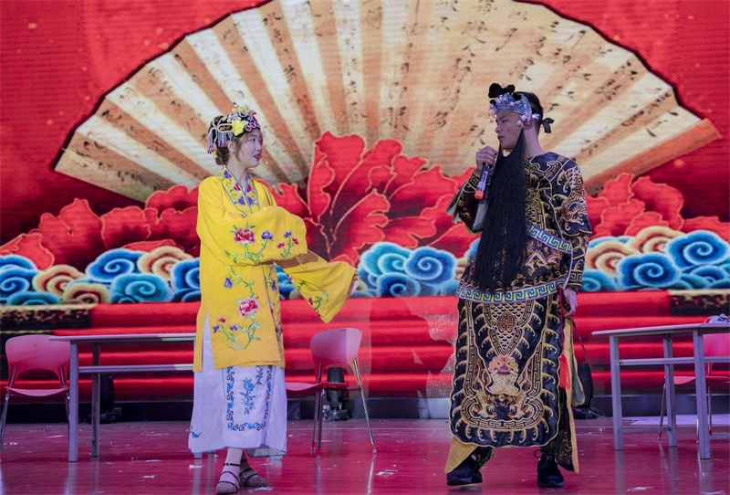 “我的青春时代” ——新葡的京集团8814与园艺学院2018元旦晚会精彩启航