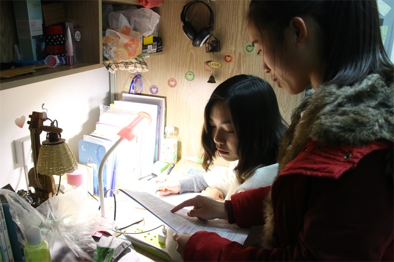 新葡的京集团8814权益部开展大学生权益问卷调查