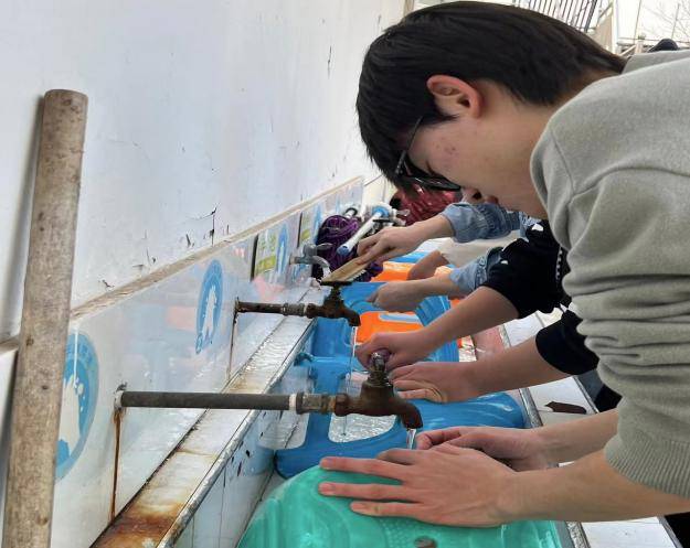 弘扬雷锋精神，塑造时代新风 —谈球吧体育“微笑”志愿队开展志愿活动