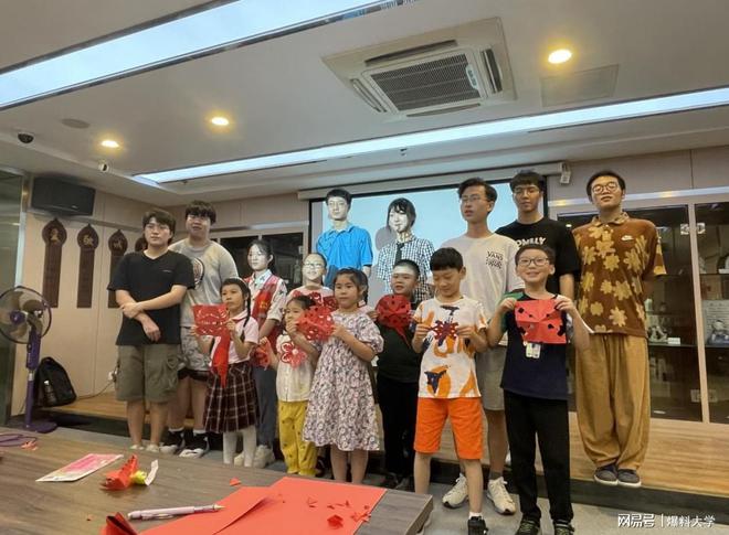 谈球吧体育暑期社会实践|忆光荣历史,讲革命故事